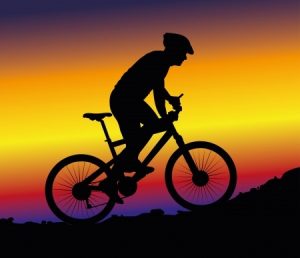 Mountain biking1 - 123RF - Mariusz Niemiec